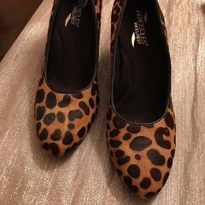 Leopard print wedges